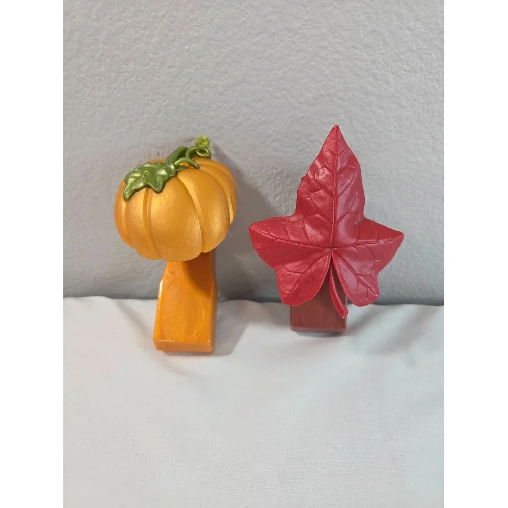 Bath & Body Works Lot of 2 Fall Wallflower Plug ins Leaf & Pumpkin NEW